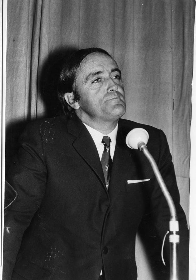 Durante la conferencia 'Caín y Abel' que pronunció en la Sala de Cultura de El Norte de Castilla en 1969.