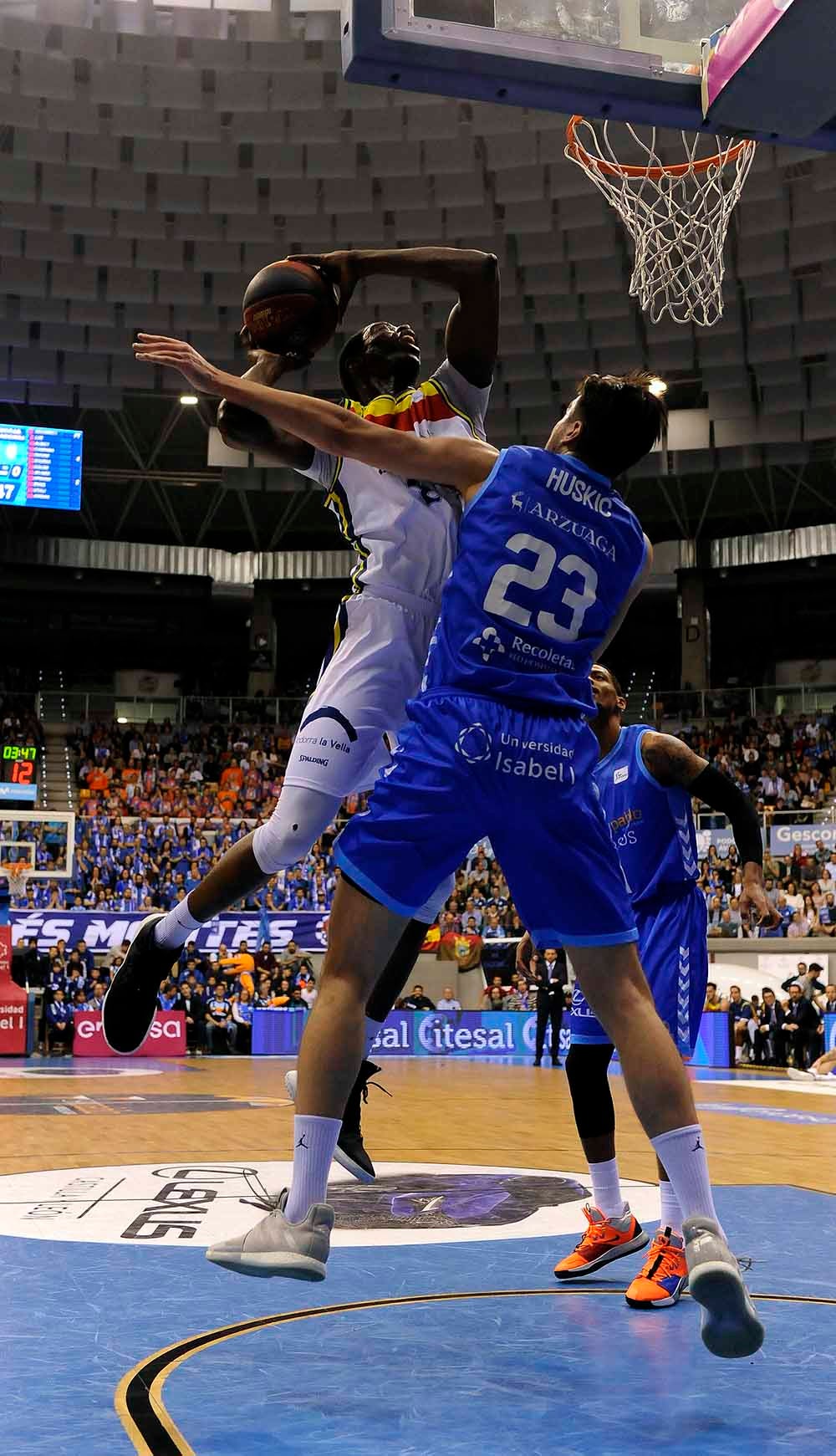 Fotos: Las mejores jugadas del San Pablo Burgos - Morabanc Andorra