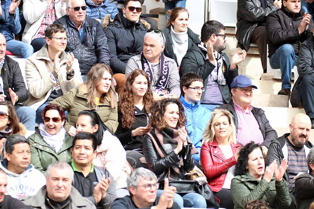 Fotos: Si has estado viendo al Burgos CF contra la UD Las Palmas Atlético búscate