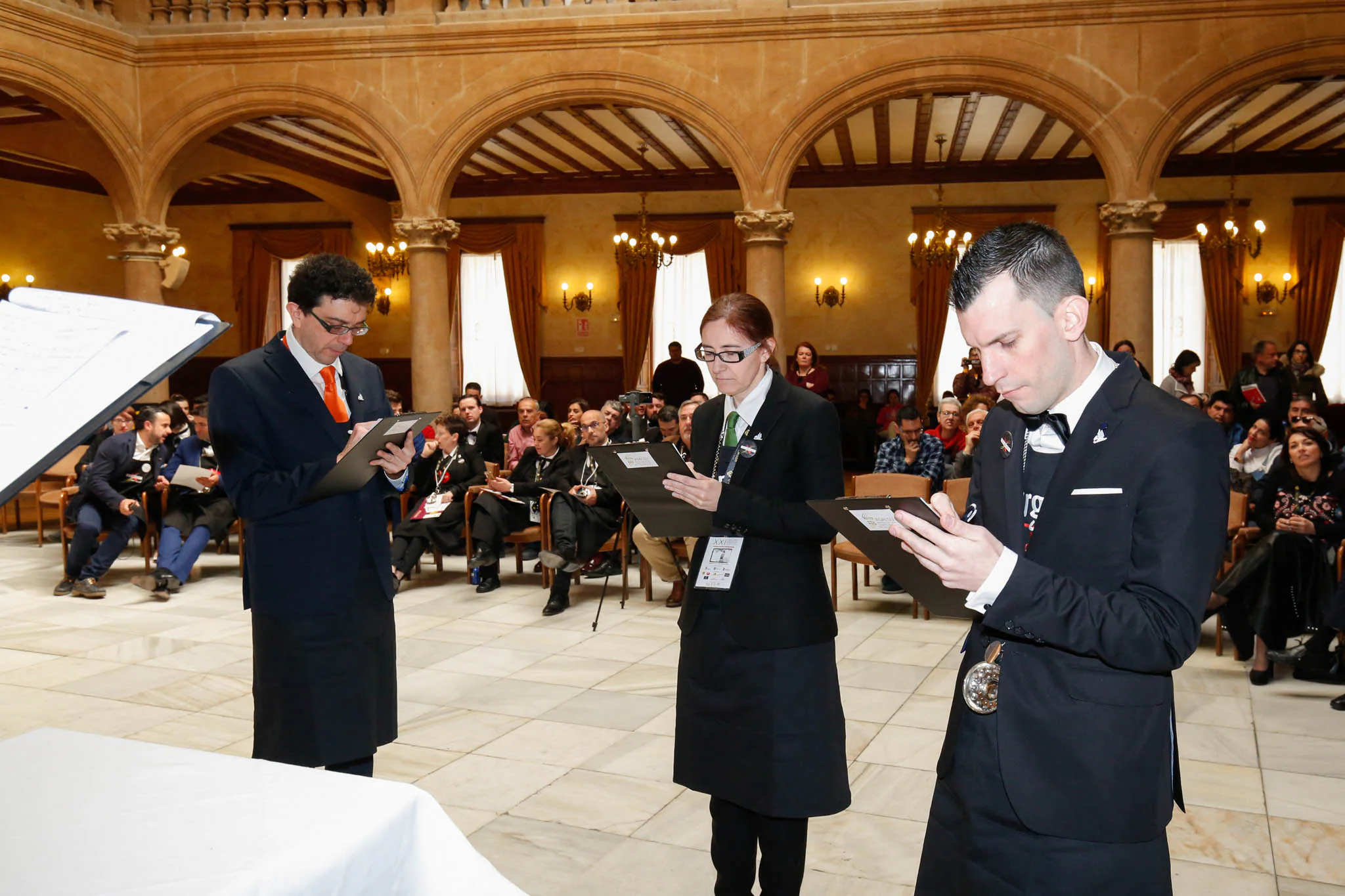 Fotos: XXI Concurso de Regional de sumilleres en el Casino de Salamanca