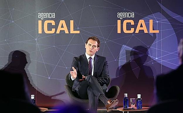 El presidente de Ciudadanos y candidato a la Presidencia del Gobierno, Albert Rivera, participa en el ciclo Tus candidatos a fondo, organizado por la Agencia Ical. 