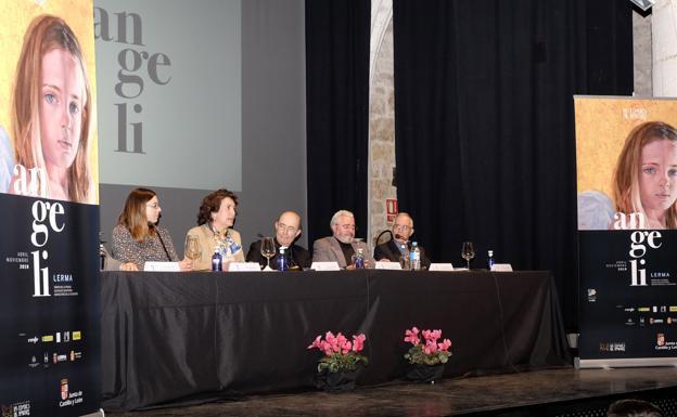 Presentación de la exposición 'Angeli' en Lerma. 