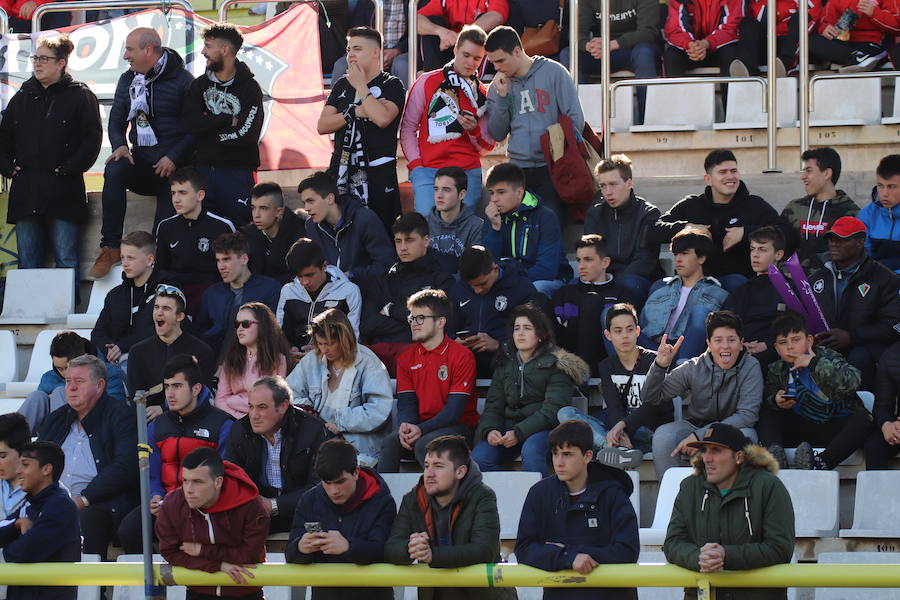 Fotos: ¿Has estado viendo el partido entre el Burgos CF y el Real Madrid Castilla? ¡Búscate!