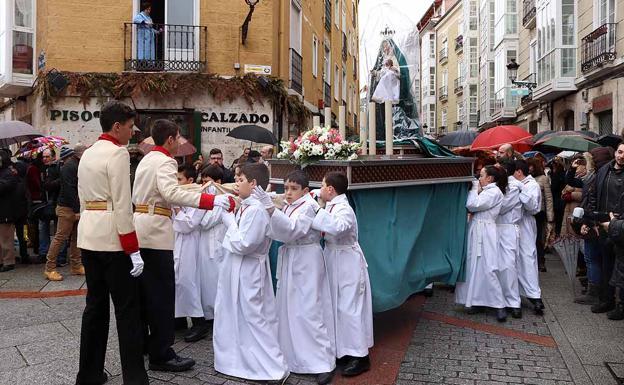 Procesión infantil del Amor y la Esperanza.