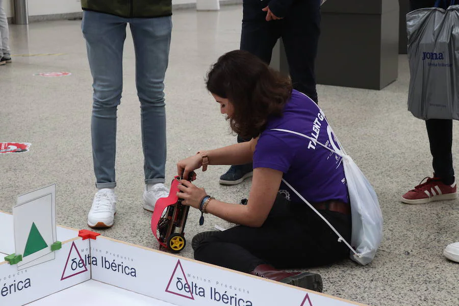 300 estudiantes procedentes de Castilla y León, Madrid, Asturias, Cantabria y Hungría han participado en la tercera edición del desafío 'Asti Robotics' que ha tenido lugar en el Museo de la Evolución Humana (MEH).