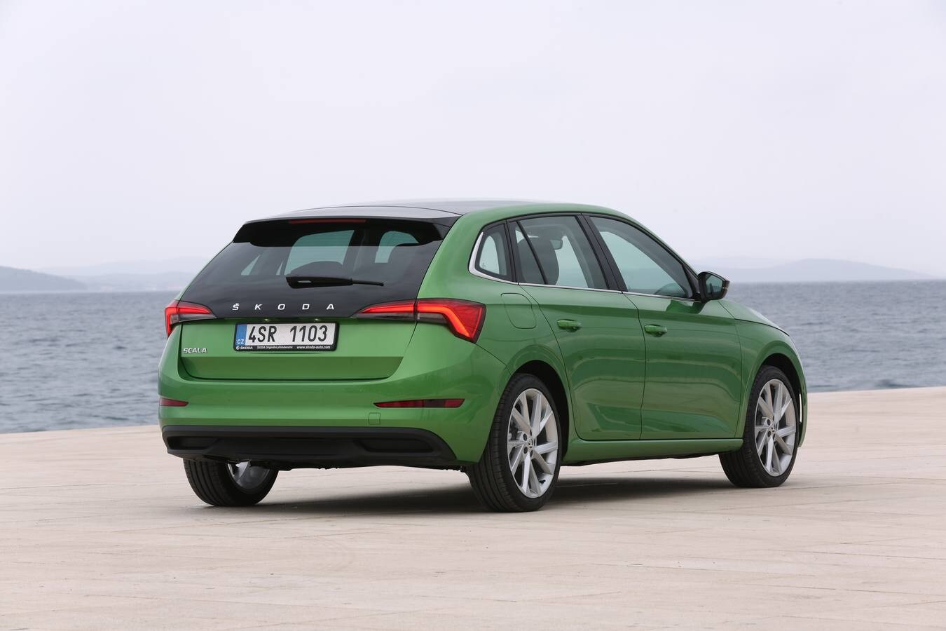 El Scala es una apuesta importante de Skoda. Engloba diseño, con la mecánica del grupo Volkswagen y la habitual funcionalidad, amplitud y relación calidad precio de la marca. Arranca desde 13.990 euros. 