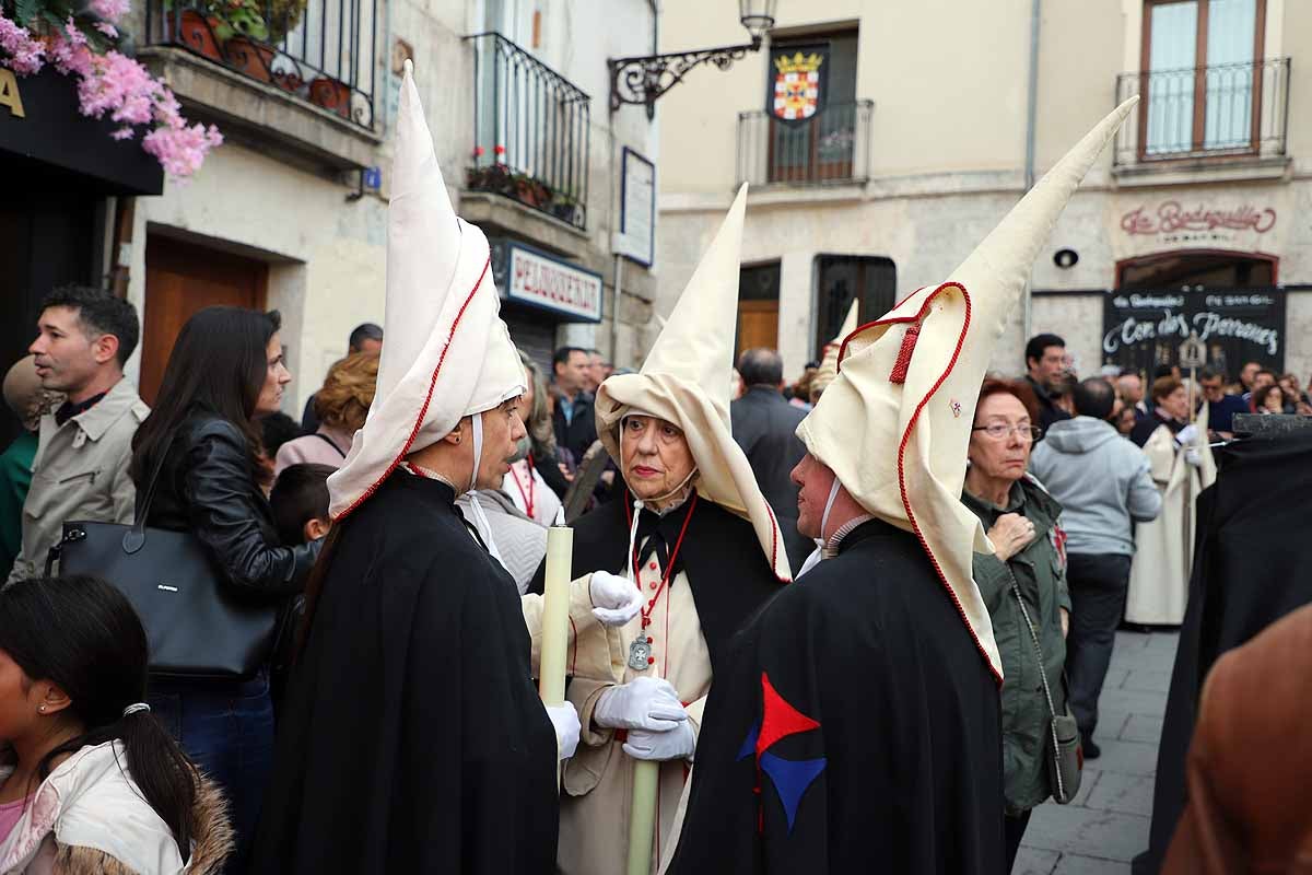 Fotos: Dolor con la caída y rotura de la imagen del Santísimo Cristo de Burgos