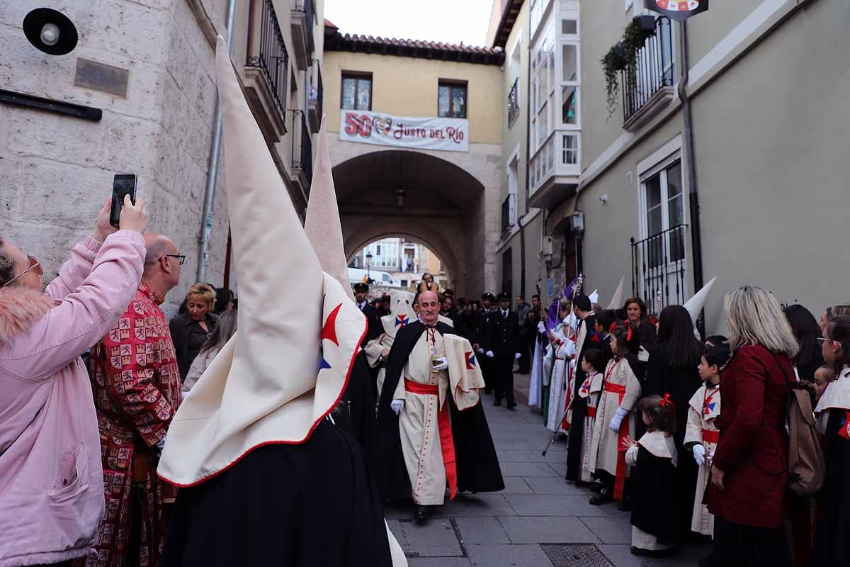 Fotos: Dolor con la caída y rotura de la imagen del Santísimo Cristo de Burgos