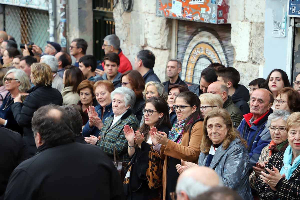 Fotos: Dolor con la caída y rotura de la imagen del Santísimo Cristo de Burgos