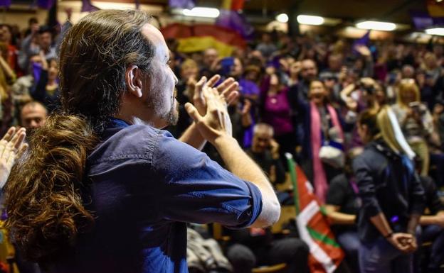 Pablo Iglesias, interviene en un acto político celebrado en Eibar (Gipuzkoa).