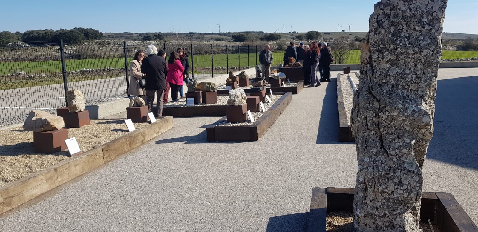 El Museo del Petróleo en Sargentes de la Lora ha sumado un Jardín de Rocas con 21 ejemplares de Burgos, Madrid, Galicia o Salamanca