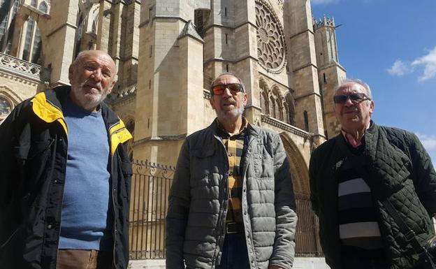 Los 'héroes' que salvaron a la Catedral de León: «Notre Dame sigue en pie y revivirá»