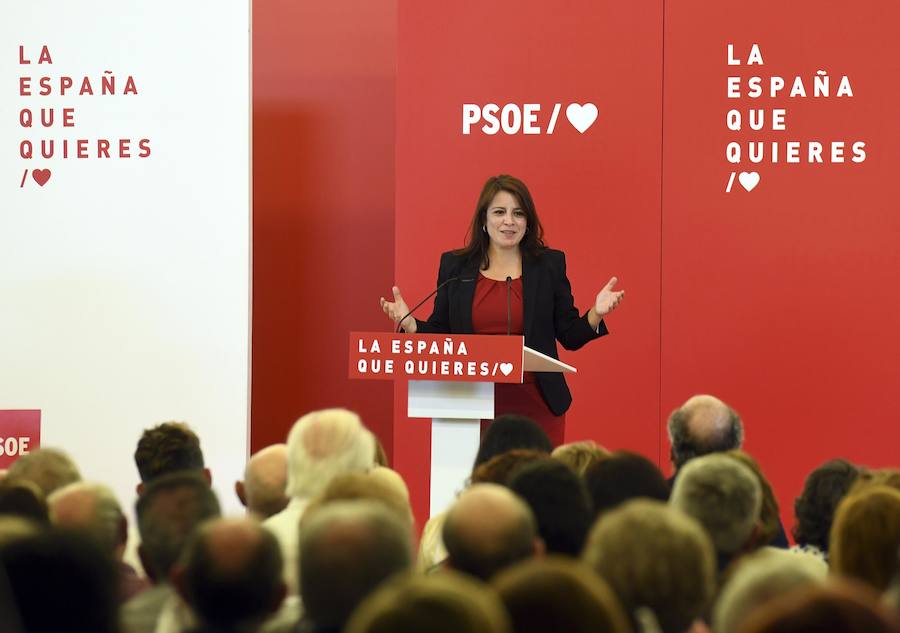 La vicesecretaria general del PSOE, Adriana Lastra, ha participado en un acto político del PSOE en Burgos con Luis Tudanca, candidato a la Junta, Esther Peña, candidata al Congreso, y Ander Gil, candidato al Senado