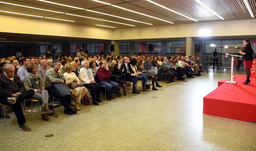 La vicesecretaria general del PSOE, Adriana Lastra, ha participado en un acto político del PSOE en Burgos con Luis Tudanca, candidato a la Junta, Esther Peña, candidata al Congreso, y Ander Gil, candidato al Senado