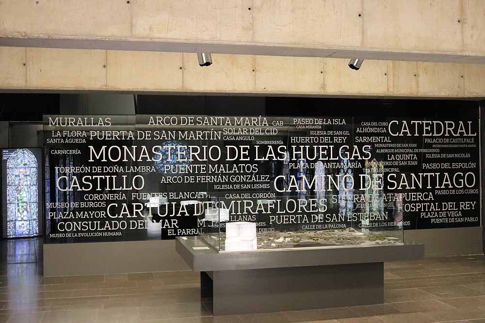 El Centro de Recepción de Turistas de Burgos inaugura esta Semana Santa dos espacios expositivos dedicados al mundo del vino y a l arte de las vidrieras, con Burgos como protagonista