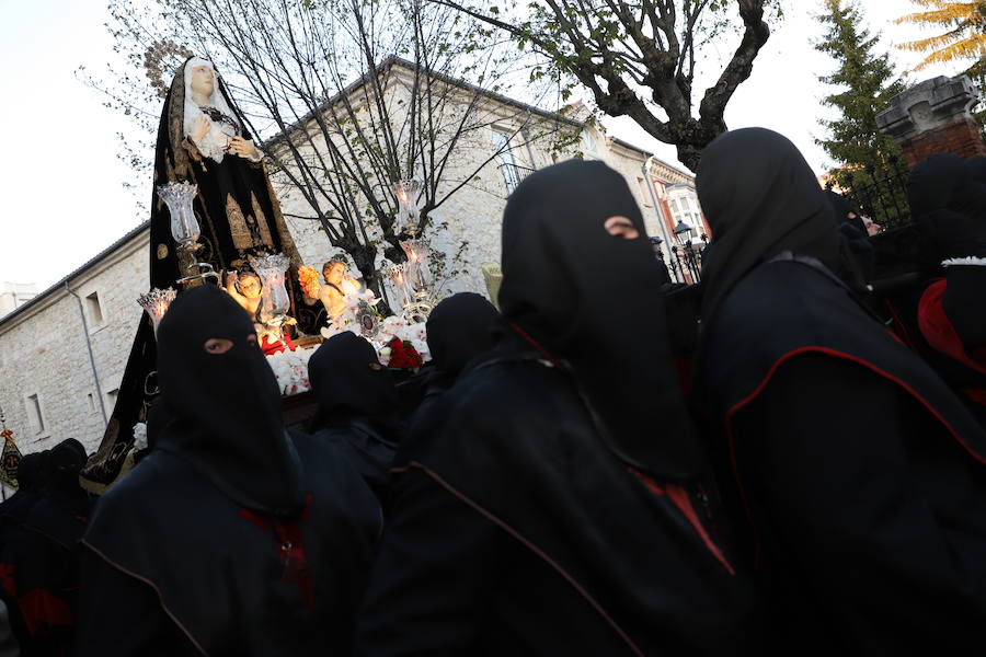 Fotos: La procesión de Nuestra Señora de la Soledad, en imágenes