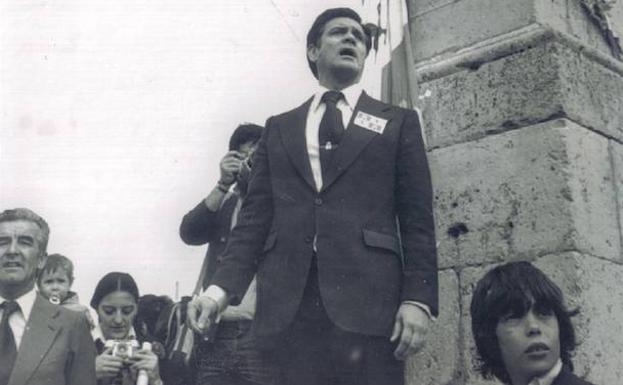 Reol Tejada, entonces presidente del Consejo General de Castilla y León, en el Villalar de 1979.