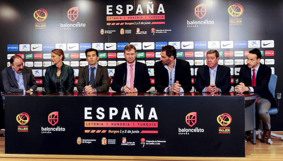 Fotos: Presentación del Torneo Internacional de baloncesto femenino