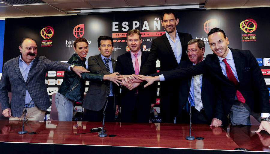 Fotos: Presentación del Torneo Internacional de baloncesto femenino