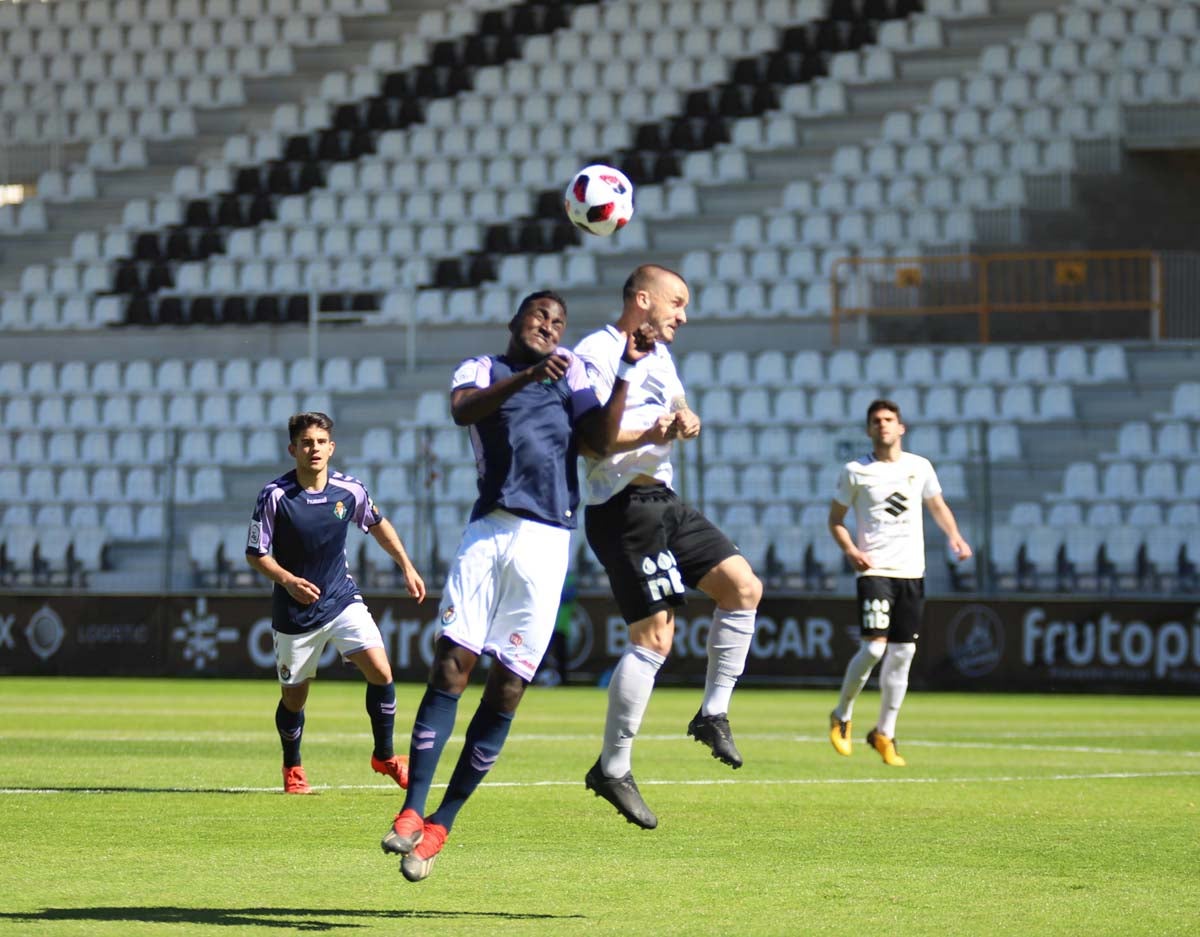 Una selección de las mejores imágenes del Burgos CF - real Valladolid B.