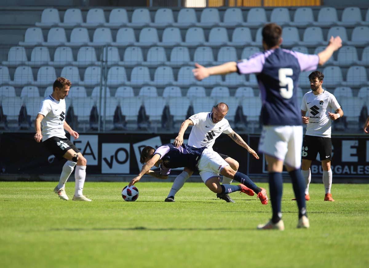 Una selección de las mejores imágenes del Burgos CF - real Valladolid B.