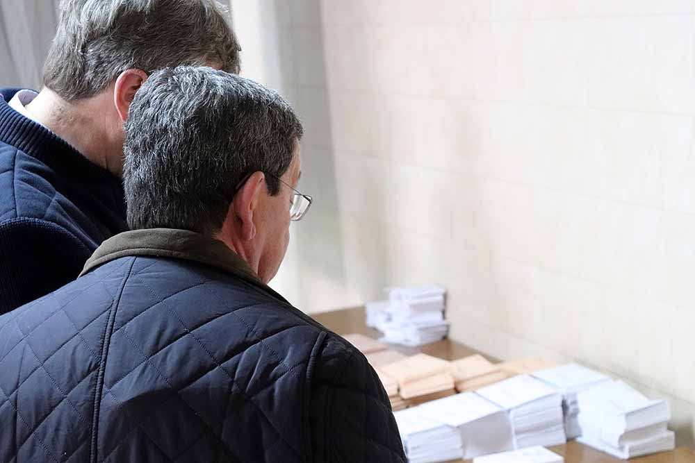 La jornada electoral ha dejado muchas imágenes en Burgos