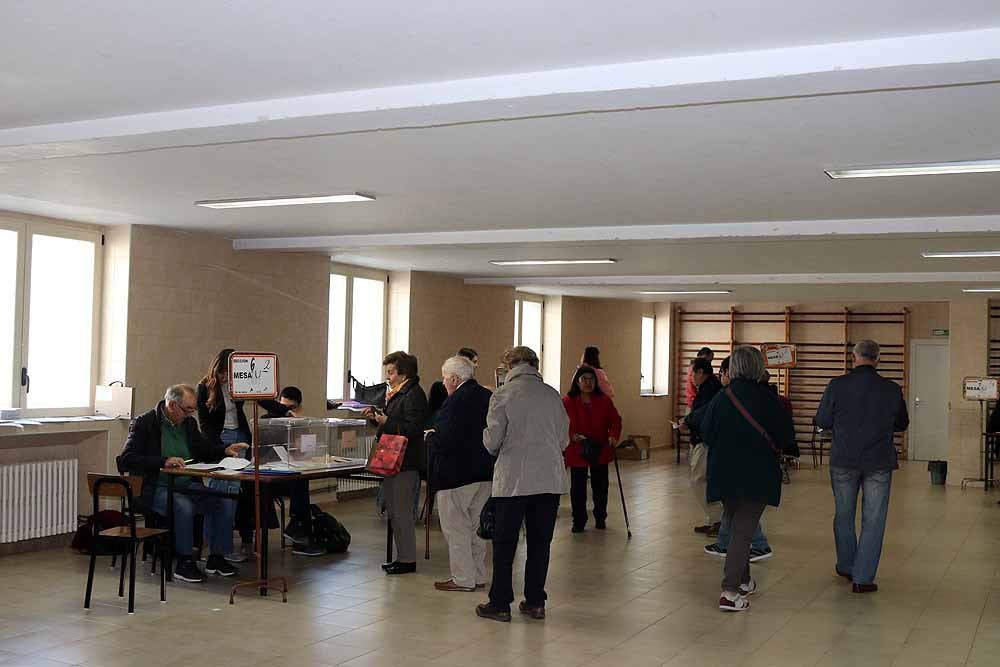 La jornada electoral ha dejado muchas imágenes en Burgos