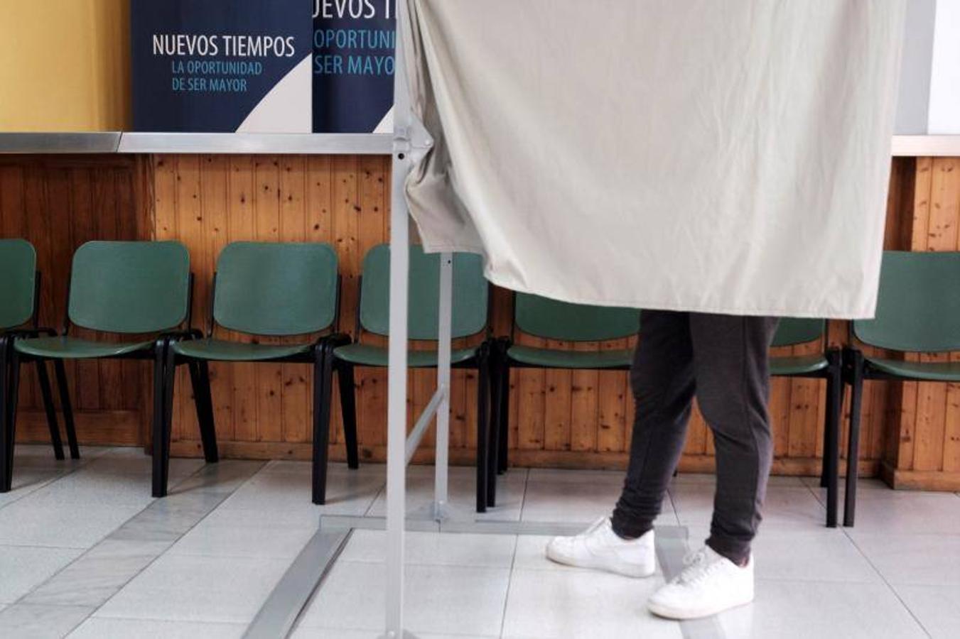 Fotos de la jornada electoral, candidatos y anécdotas en las votaciones de las elecciones generales 28A