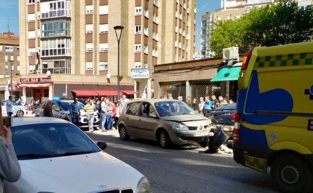 Estado del coche que conducía el varón cuando le ha dado el infarto. 