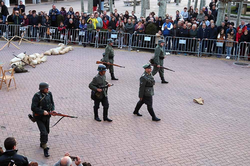 Fotos: Recreación dinámica de la II Guerra Mundial durante la IV Expohistórica de Belorado.