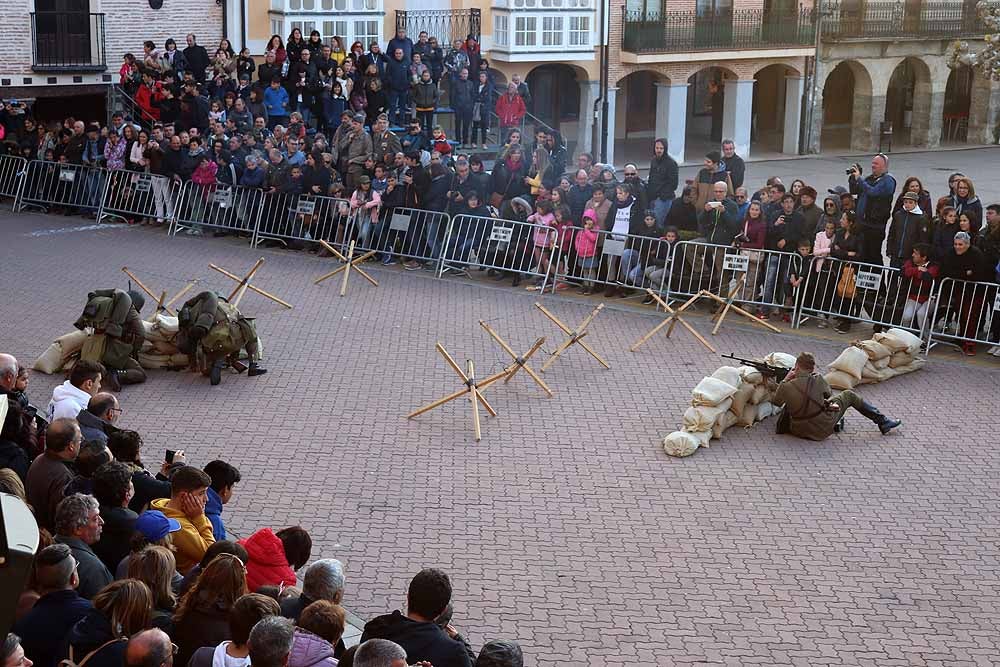 Fotos: Recreación dinámica de la II Guerra Mundial durante la IV Expohistórica de Belorado.