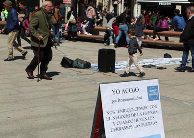 Imagen secundaria 1 - Burgos con las Personas Refugiadas denuncia las políticas migratorias, «de odio y discriminación», de la Unión Europa