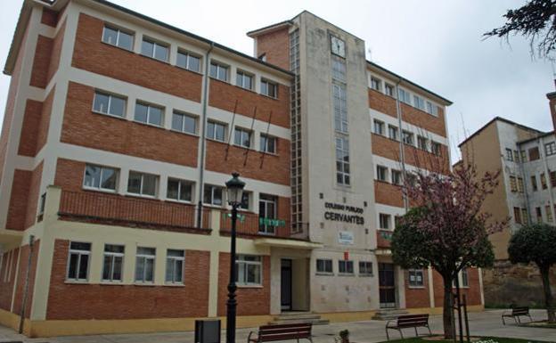 Colegio Cervantes que albergará la nueva biblioteca de Miranda.