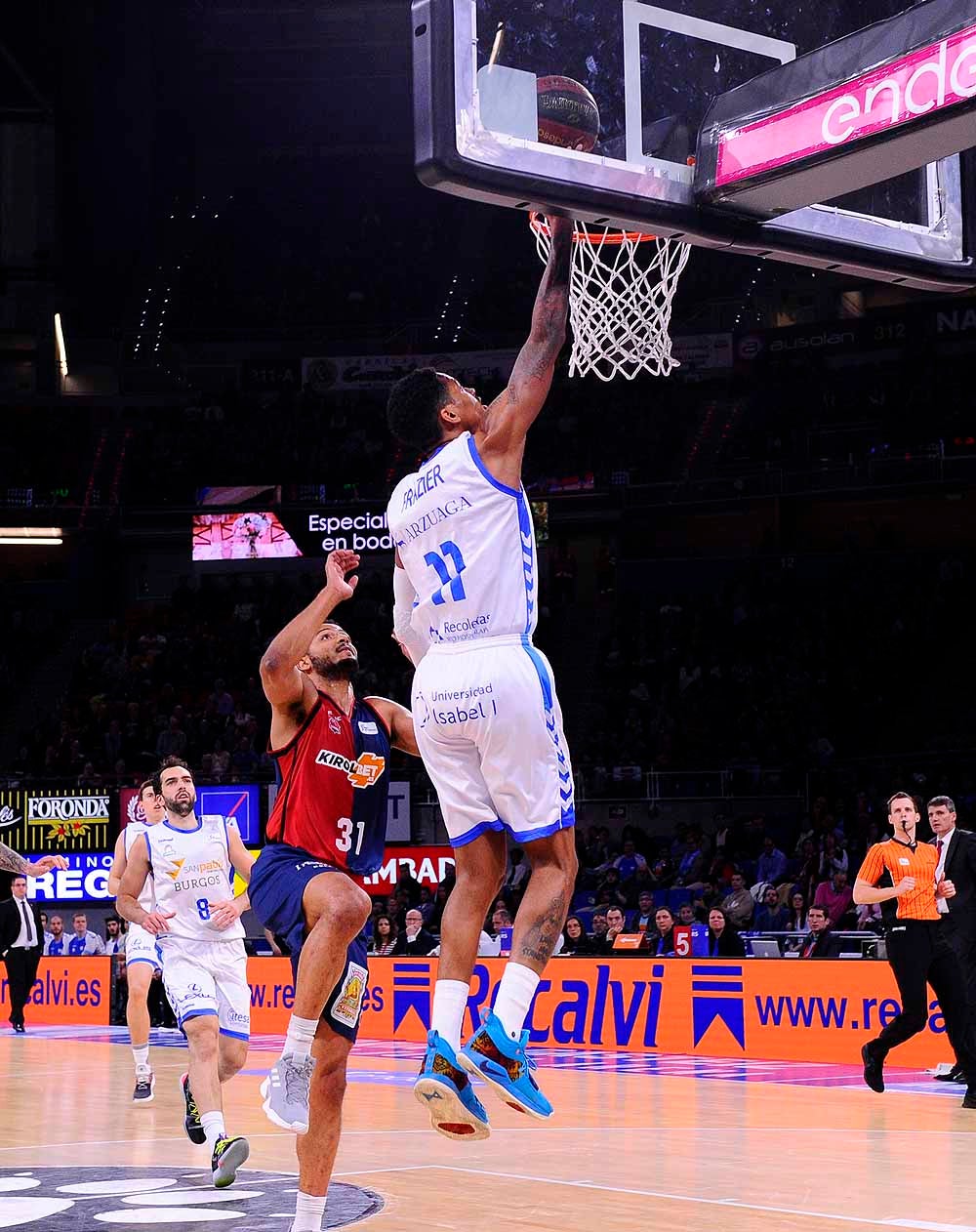 El San Pablo Burgos se ha medido este sábado con el Baskonia en el Fernando Buesa Arena