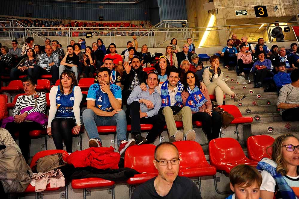 El San Pablo Burgos ha contado con mucha afición burgalesa en su encuentro ante el Baskonia en el Buesa Arena