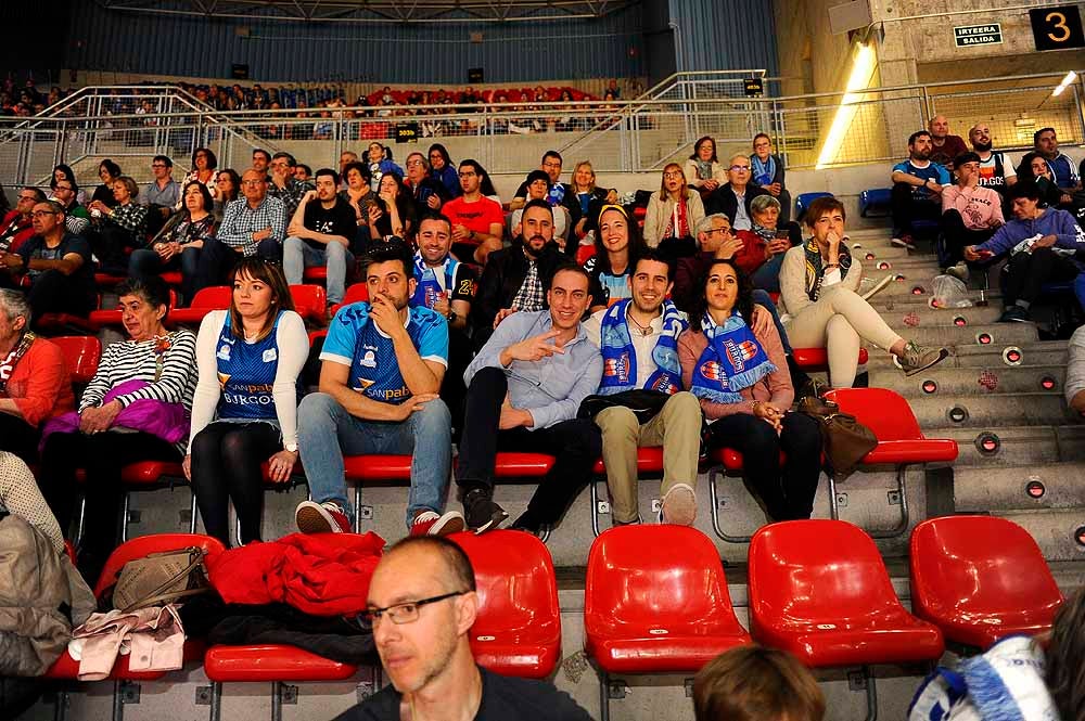 El San Pablo Burgos ha contado con mucha afición burgalesa en su encuentro ante el Baskonia en el Buesa Arena