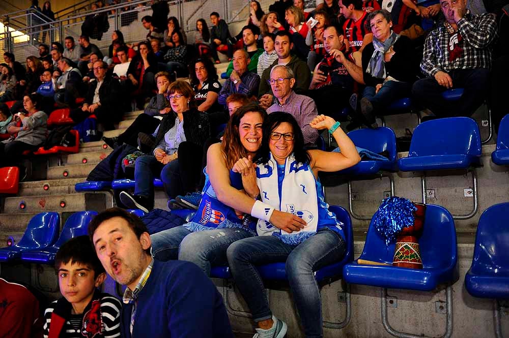 El San Pablo Burgos ha contado con mucha afición burgalesa en su encuentro ante el Baskonia en el Buesa Arena