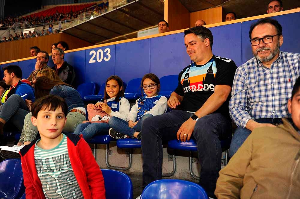 El San Pablo Burgos ha contado con mucha afición burgalesa en su encuentro ante el Baskonia en el Buesa Arena