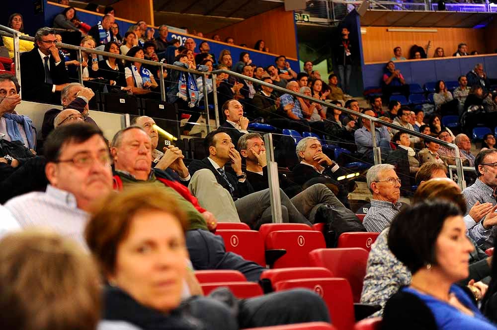 El San Pablo Burgos ha contado con mucha afición burgalesa en su encuentro ante el Baskonia en el Buesa Arena