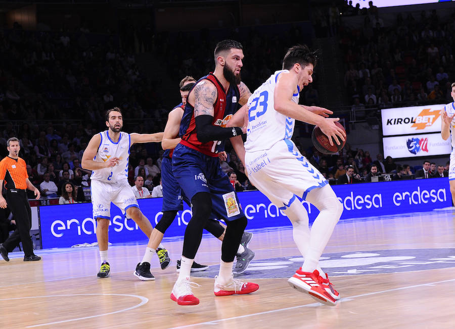 El San Pablo Burgos se ha medido este sábado con el Baskonia en el Fernando Bueso Arena