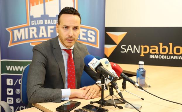 Félix Sancho durante su comparecencia de prensa