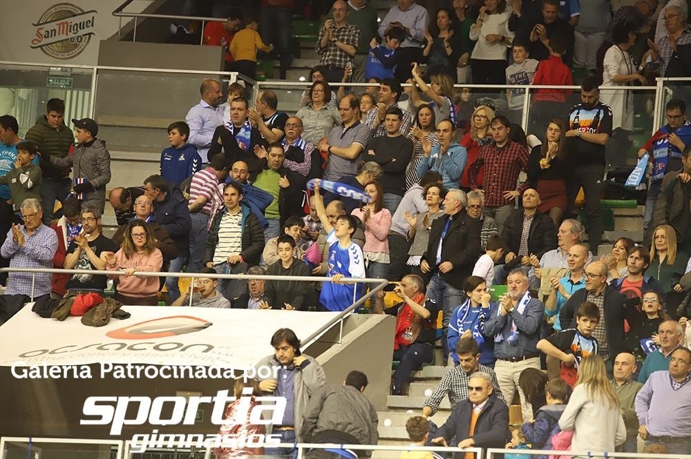 Fotos: Si has estado en el Coliseum viendo el San Pablo - UCAM Murcia ¡búscate!