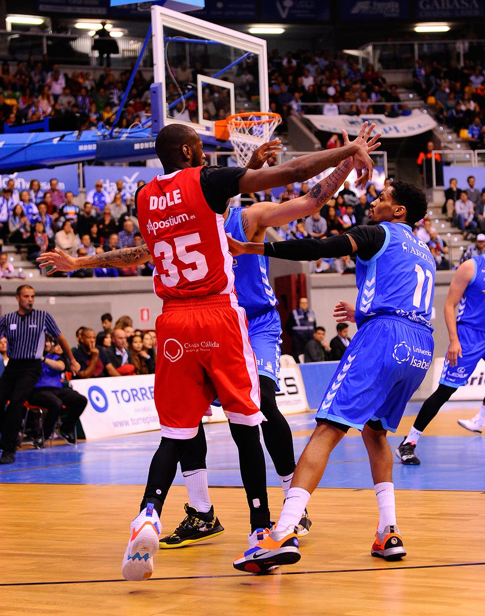 Fotos: Las mejores imágenes del partido entre el San Pablo Burgos y el UCAM Murcia