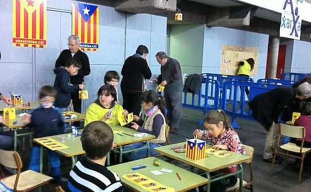 Un acto independentista en un colegio catalán. 
