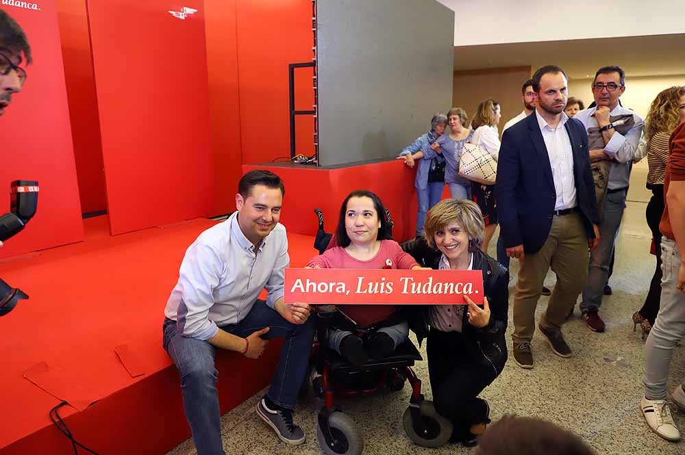 Imágenes del mitin del Psoe en el Fórum Evolución con la participación de Daniel de la Rosa, Luis Tudanca y la ministra de Sanidad María Luisa Carcedo 