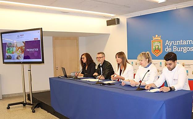 Imagen del acto de presentacion de la web