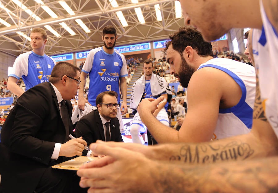 Fotos: El San Pablo Burgos despide la temporada con una victoria histórica en Lugo