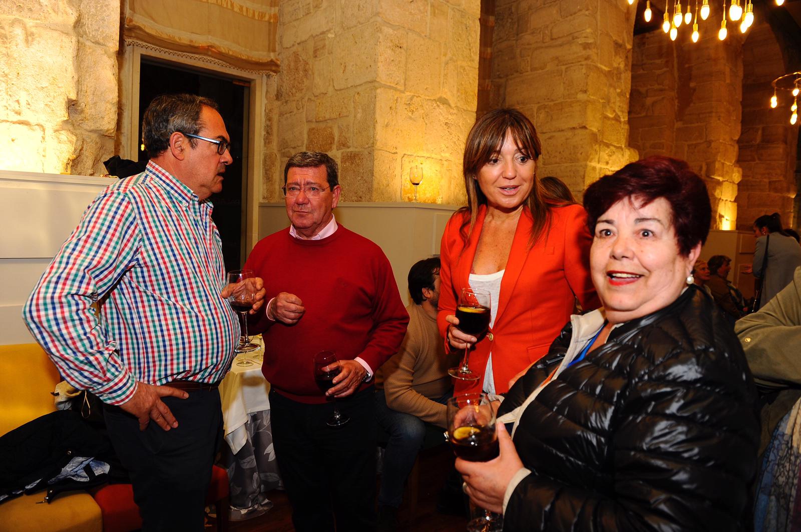 Fotos: El PP compartió con sus afiliados el resultado electoral