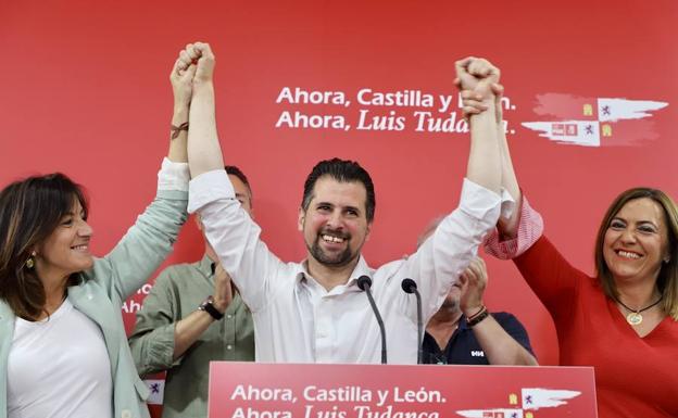 Luis Tudanca celebra la victoria