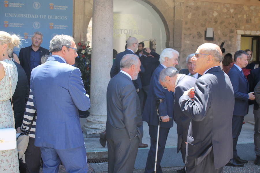 La Universidad de Burgos ha celebrado sus 25 años con la investidura de Juan José Laborda como doctor Honoris Causa